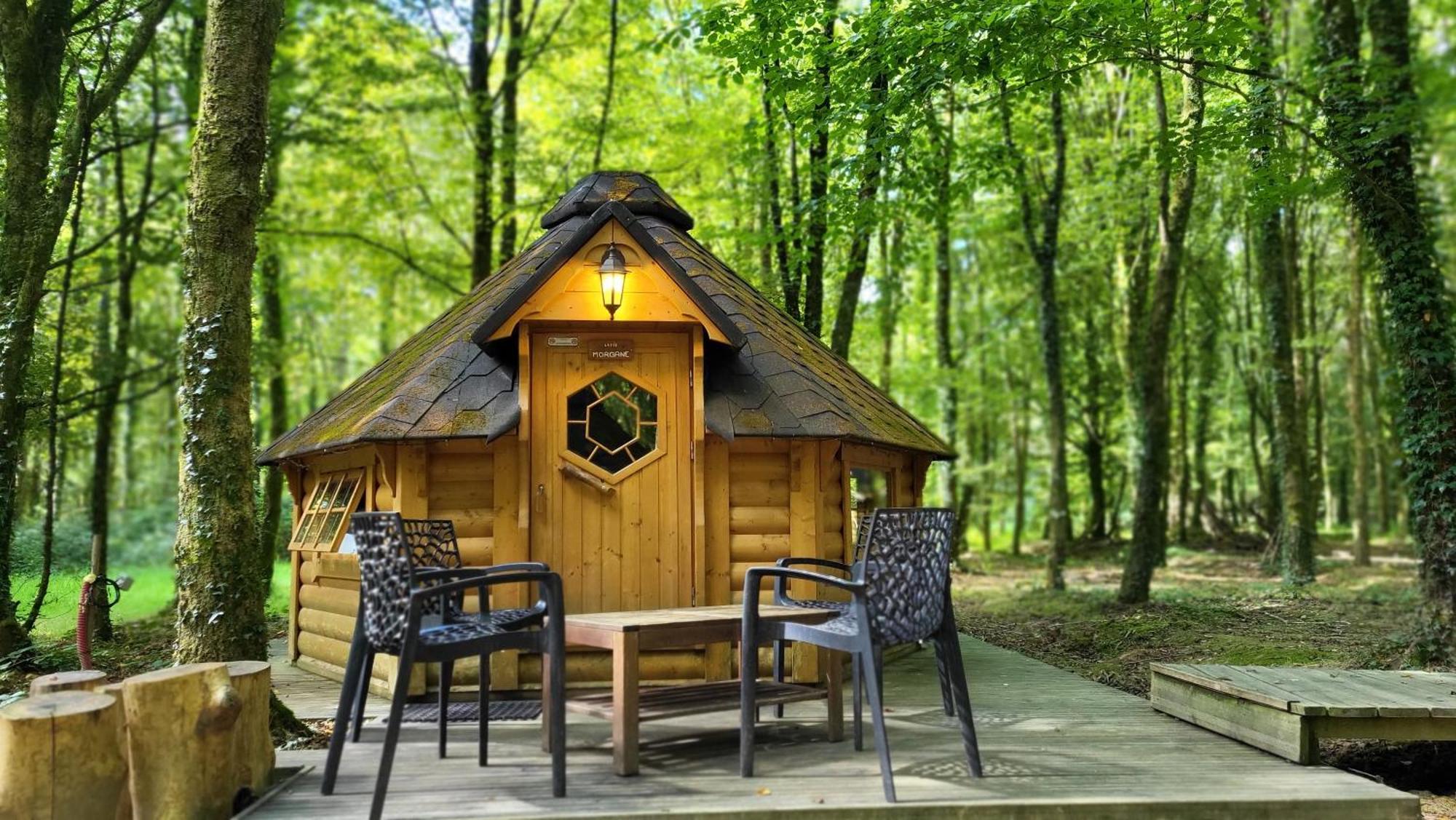 Le Domaine Insolite De Broceliande Paimpont Bagian luar foto