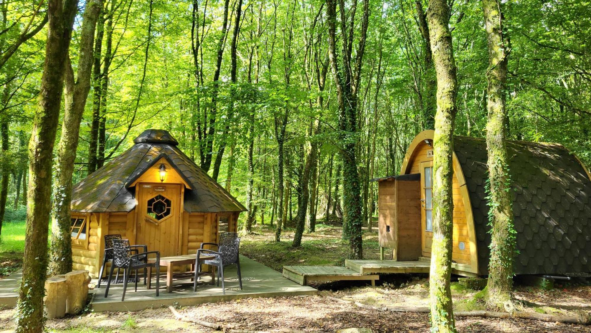Le Domaine Insolite De Broceliande Paimpont Bagian luar foto